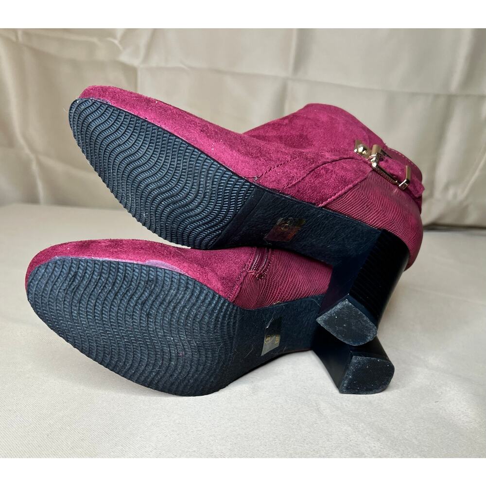 Reneeze Burgundy Pony Bootie Ankle Boots 6 NWOT - Picture 7 of 9